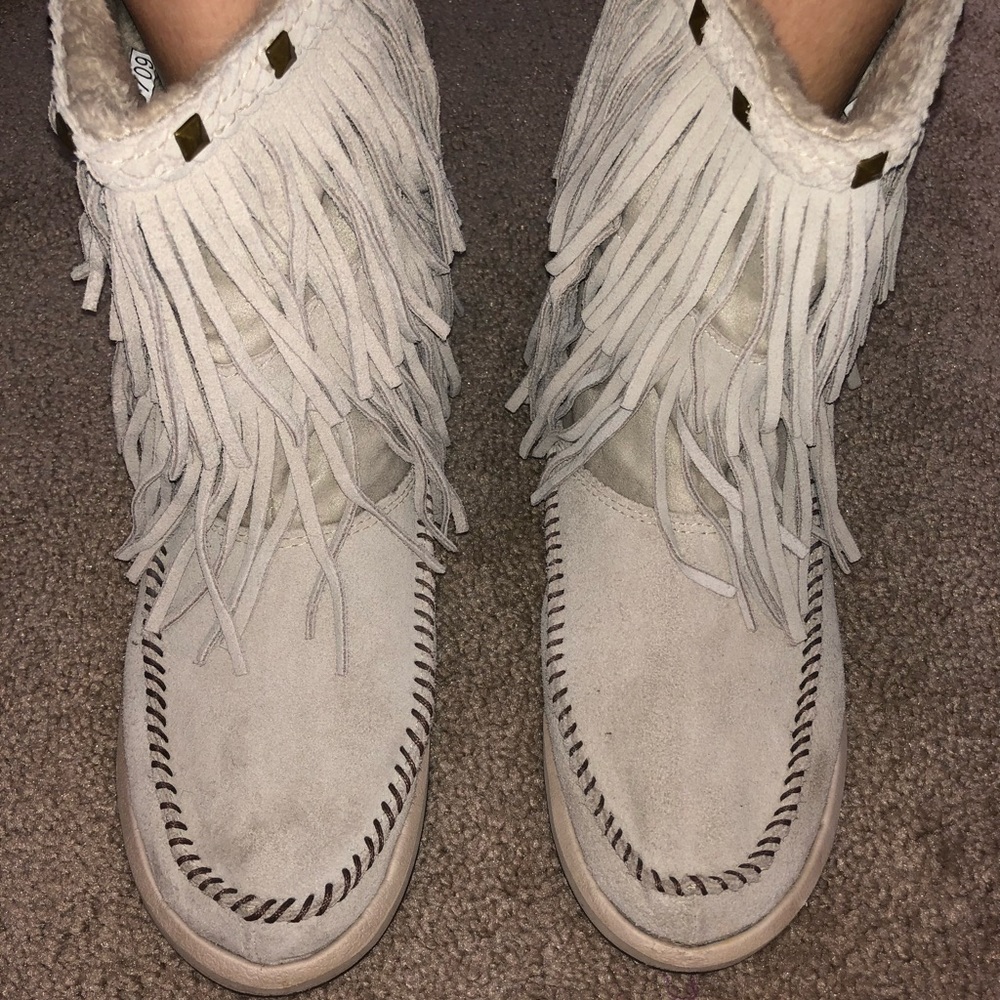 Sanuk Moccasins